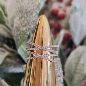Elegant .925 Silver Crystal Ring
